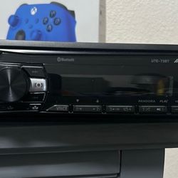 Alpine Bluetooth Media Receiver