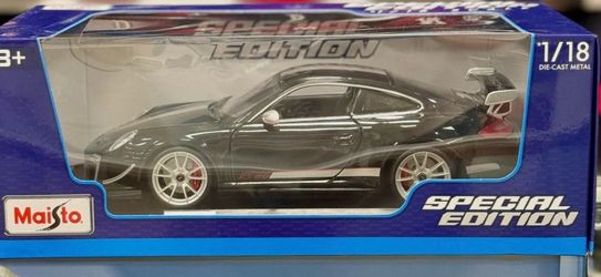 Maisto Special Edition 1:18 Scale Die Cast Car Black PORSCHE 911 GT3 RS 4.0