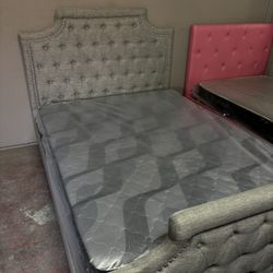 Full Bed With Mattress 