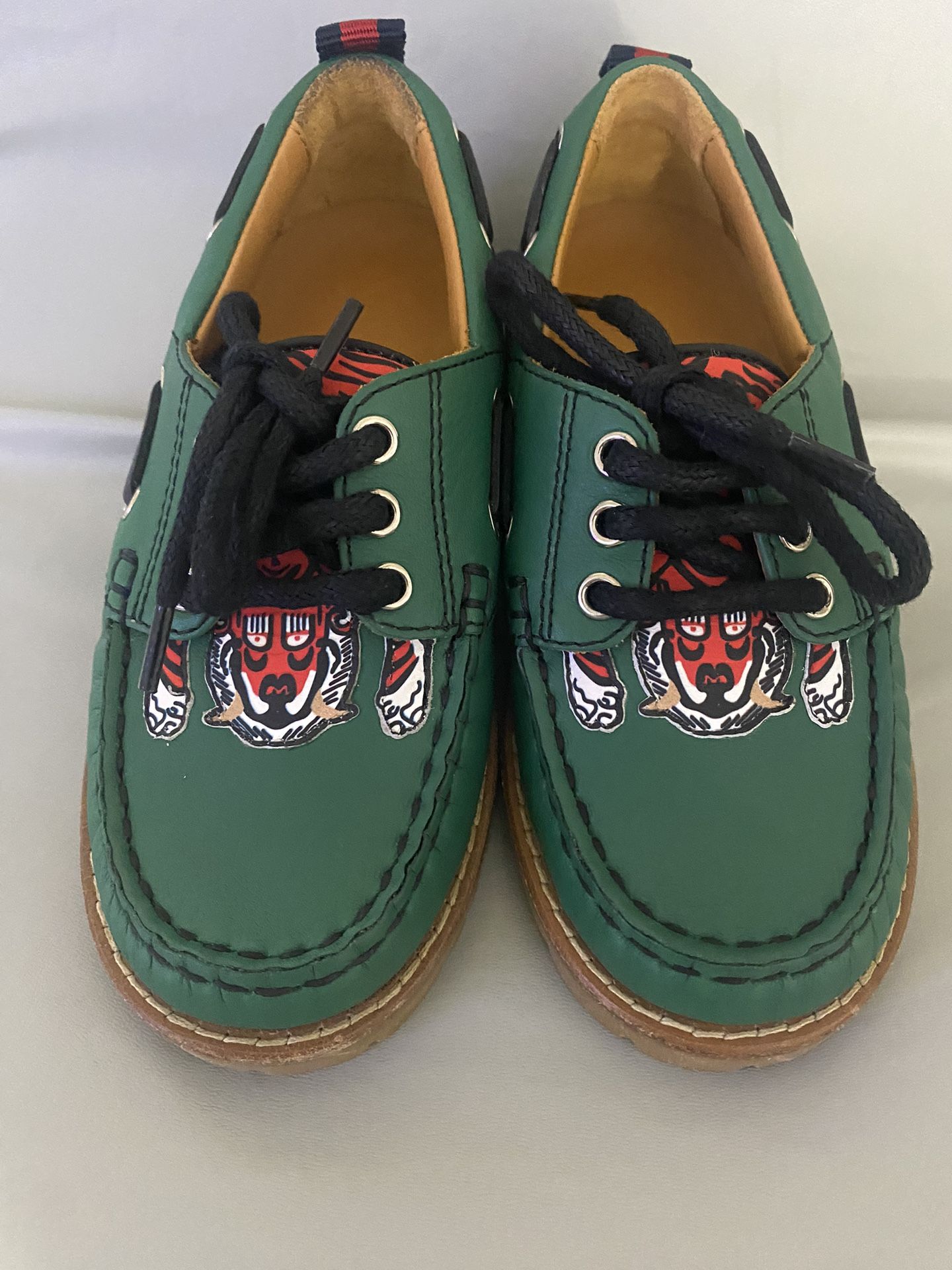 New Gucci Boy Toddler Green Leather Shoes Loafer w/Red Animal Print Size 25