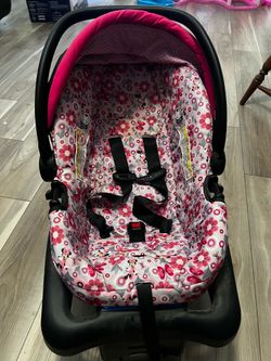 Minnie Mouse Car Seat