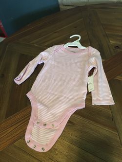 Old navy 6-12 months onesie brand new