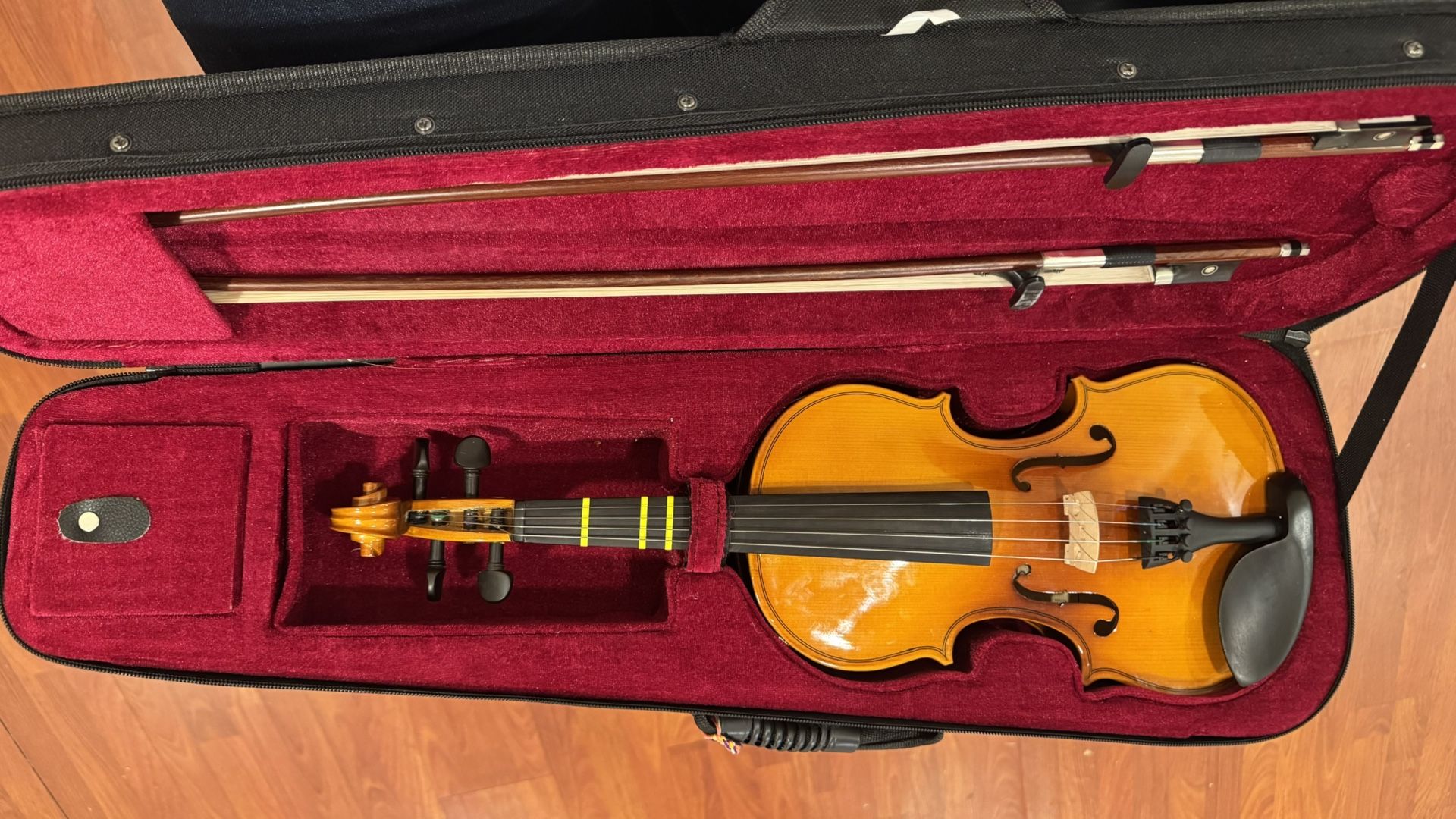 Violin 1/2 Mendini by Cecilio