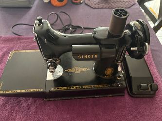 Vintage Singer Featherweight sewing machine
