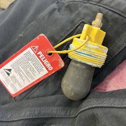 1"-1/2" clean seal plug