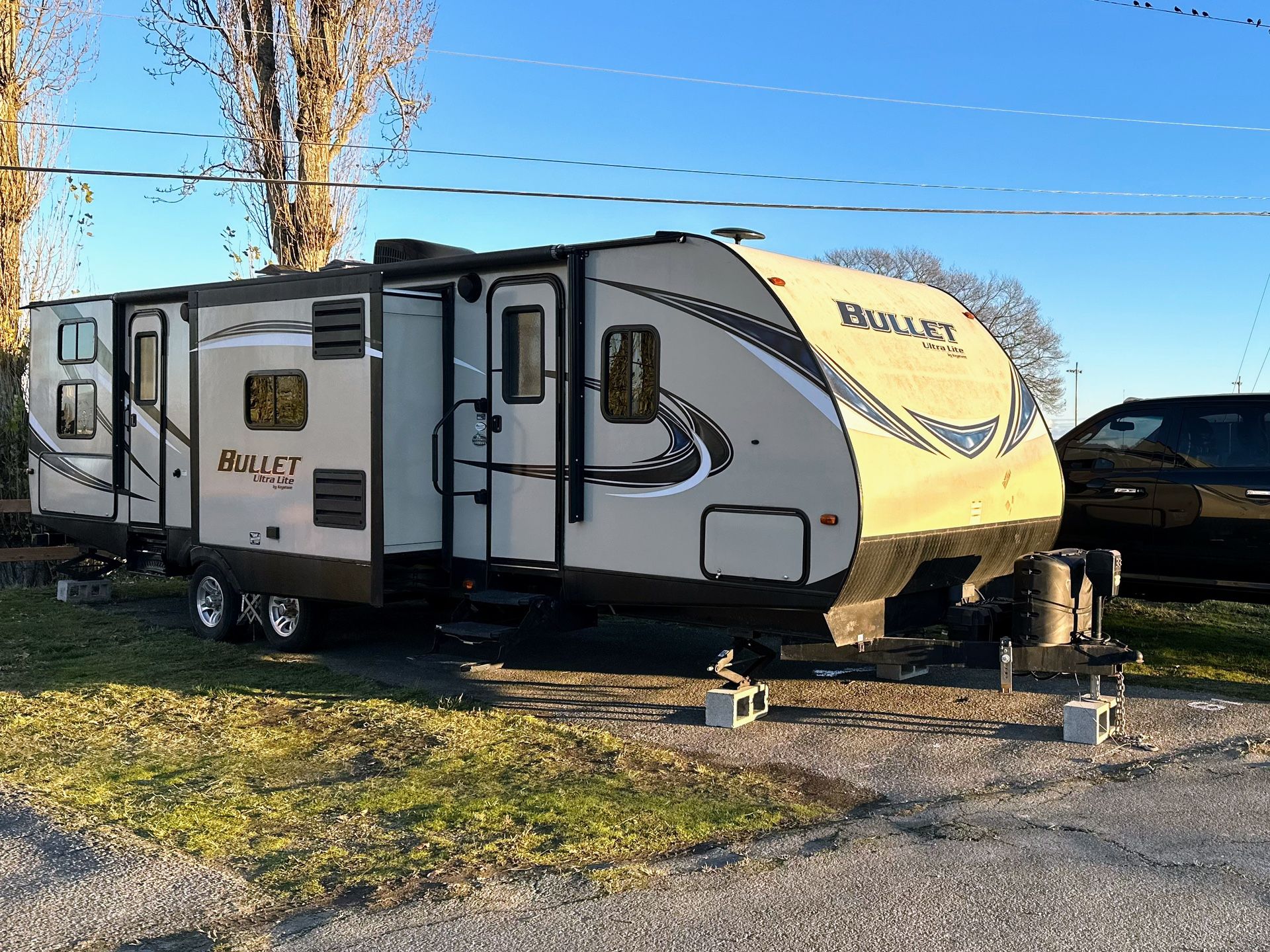 2017 31’ Keystone Bullet