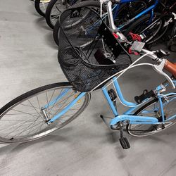 Cruiser Bike 🚲 in Blue