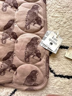 Kate Quinn circle blanket