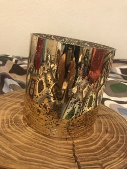 Candle holder
