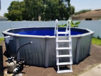 Para la Venta Piscina Redonda 18x52 Con todo Los Equipos 