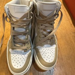 Nike Air Jordan 1 Elevated High  White/Desert   WMNS   Size 6 