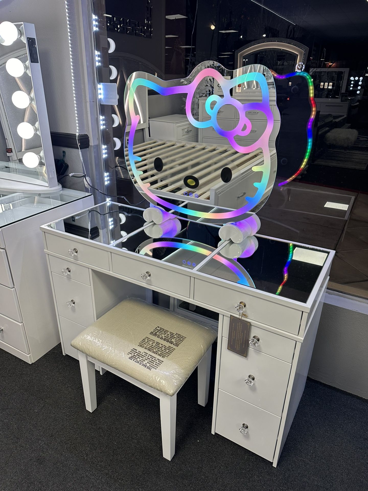 Hello Kitty Vanity Set W/ Bluetooth