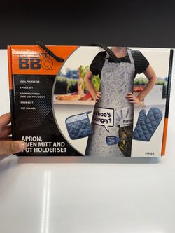 Apron, Oven Mitt, and Pot Holder Set