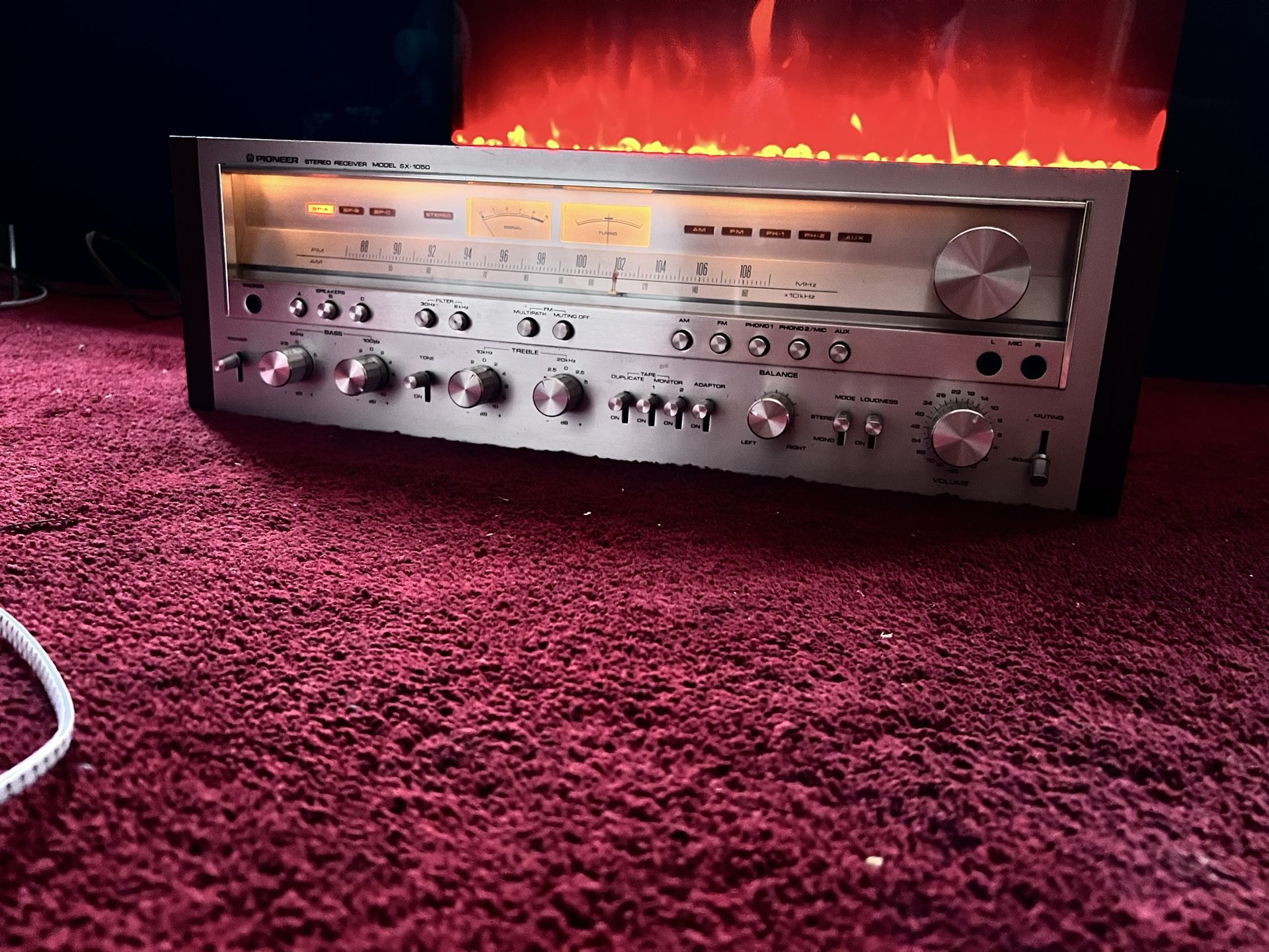 PIONEER SX1050 RECEIVER