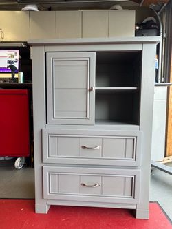 Dresser- living spaces
