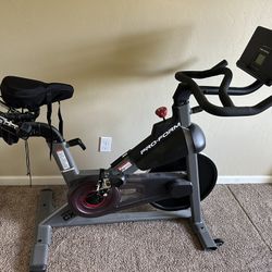 Exercise Bike TAKING OFFERS