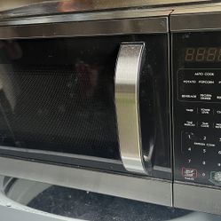 Vissani Microwave 