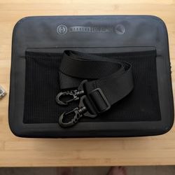 WATERPROOF ADMIN BAG - 11L 