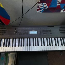 Yamaha Keyboard 