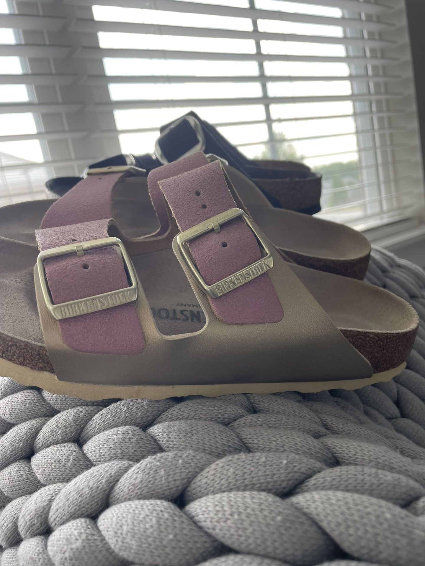Gold & Rose Size 38 Women’s Birkenstock