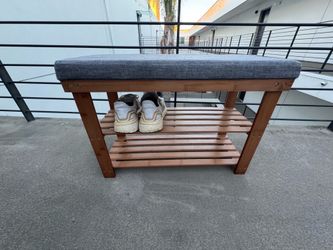 Shoe bench