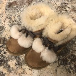 Ugg Boots Girls Size 10