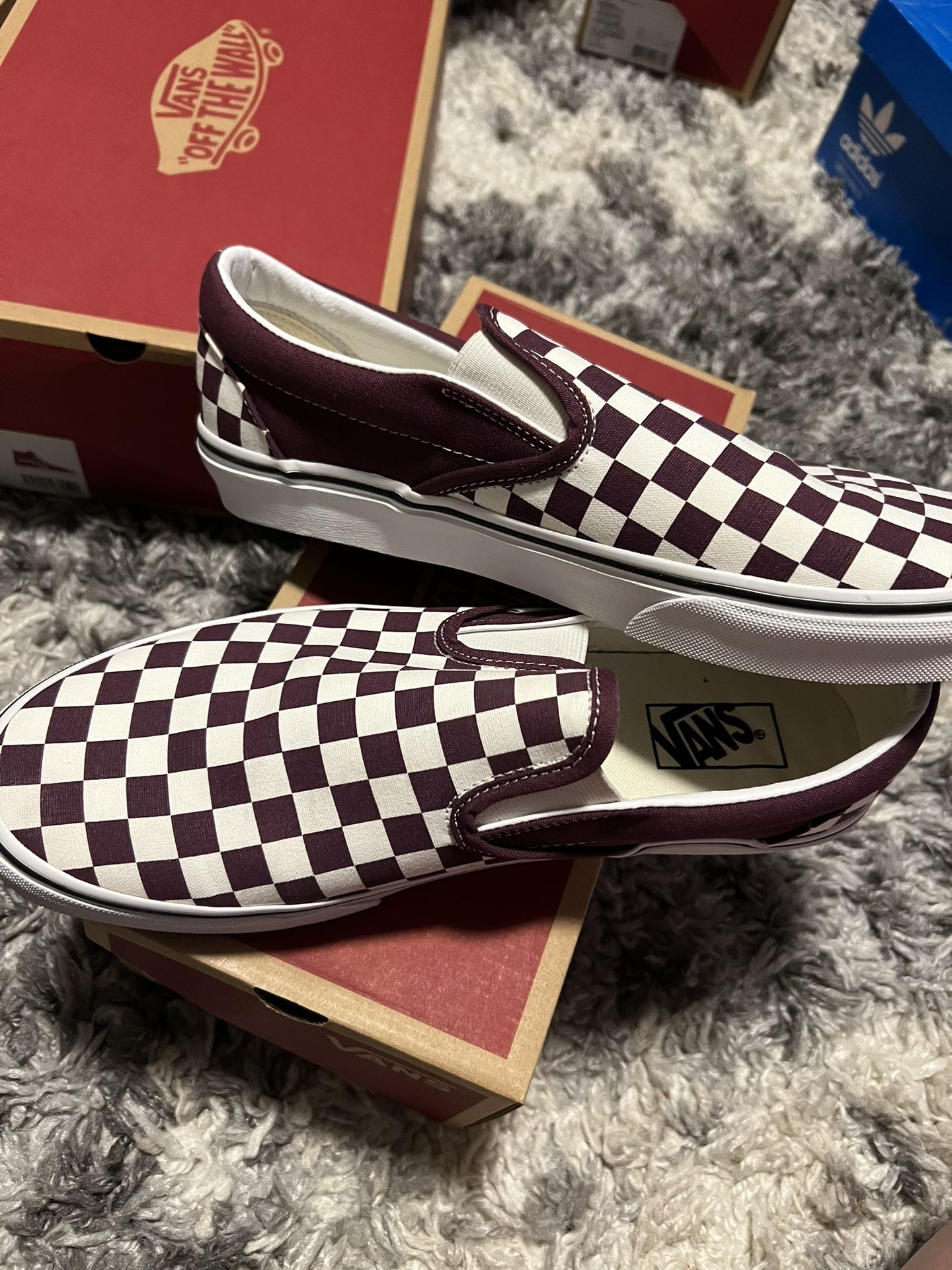 Classic slip Checkerboard Red Wine Vans