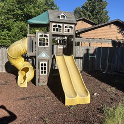 Playset Swing Set Playhouse 