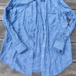Gap blue button up size XS