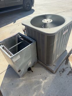 5 ton Lennox with coil
