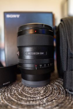 Sony FE 24mm f/1.4 GM — Excellent Condition | Full Kit