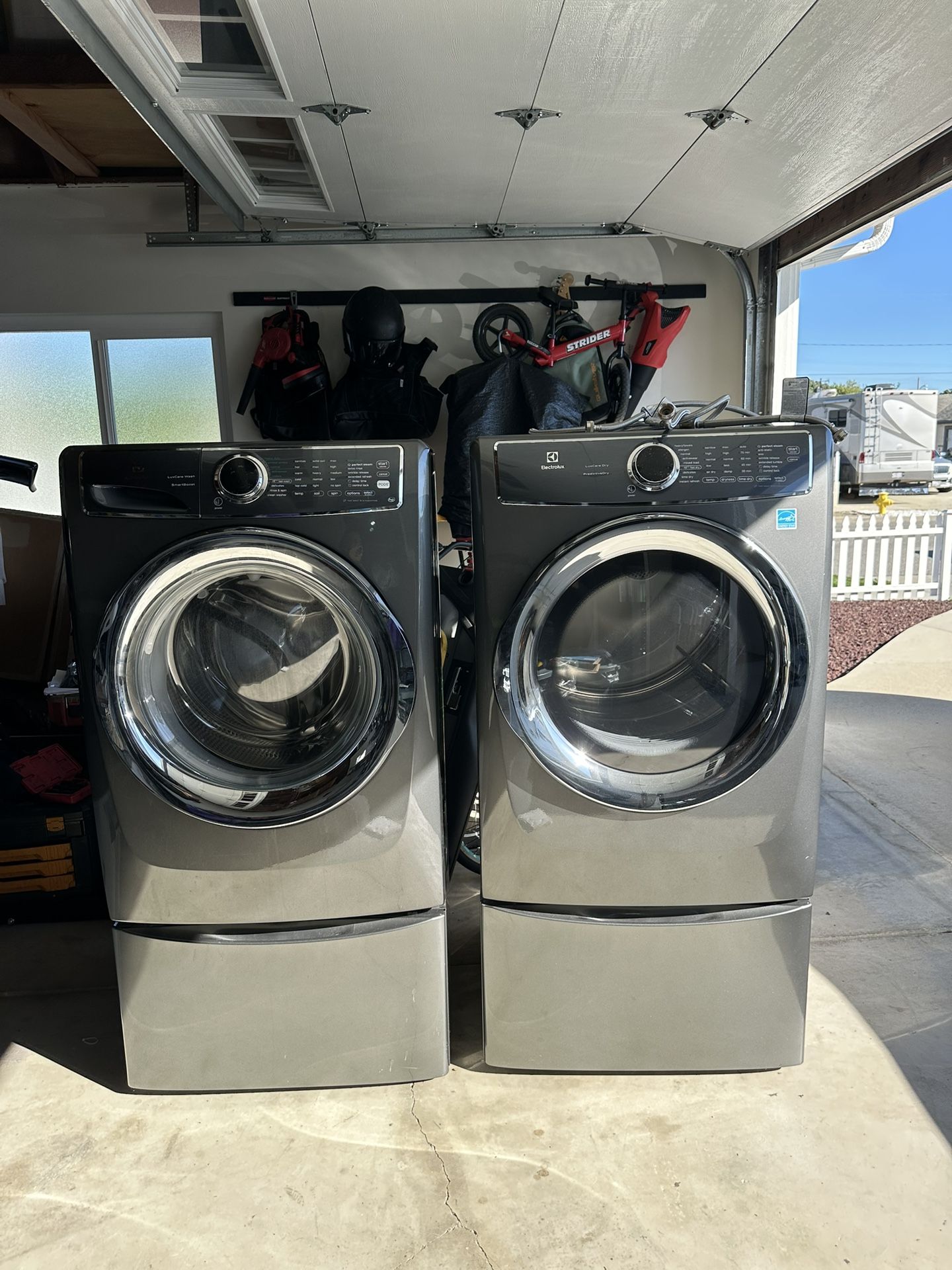 Electrolux Electric Dryer And Washer