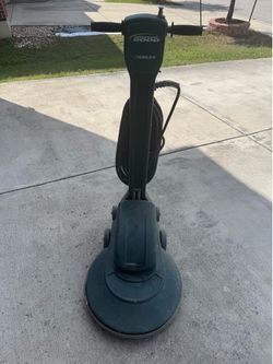 Speed shining floor machine