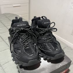 Balenciaga Track