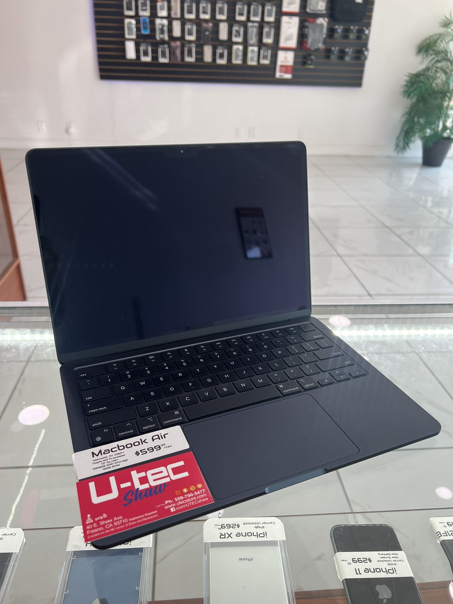 MacBook Air 2024 | M3 Chip | 13" Screen | 500GB SSD | 16GB RAM | 90-Day Warranty