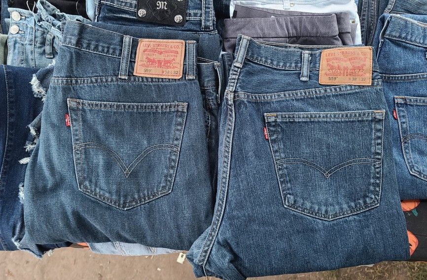 BUNDLE OF 2 | Men's Blue Levi's 559 Jeans | 38 W x 32 L |