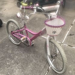 GIANT.  TUFFY.   20 “. Girl’s.  Bike.  Loaded. 