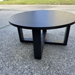 Round Coffee table 