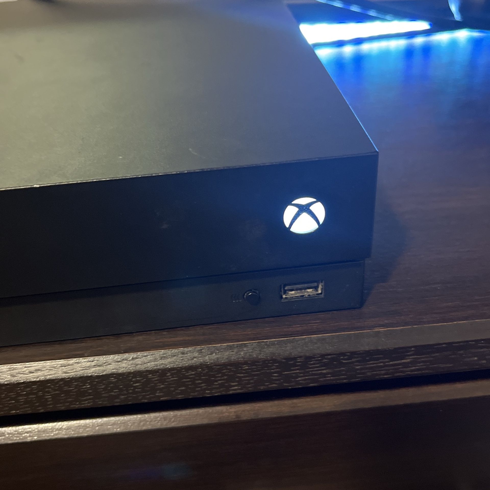 Xbox One X