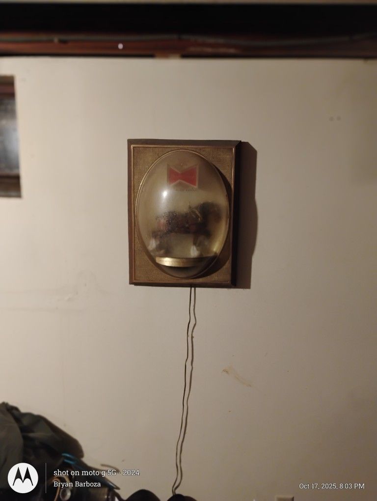 Vintage Budweiser Clysdale Horse Electric Light 