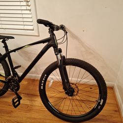 Northrock XC27 