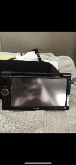 Sony 6.1 touch screen stereo head unit