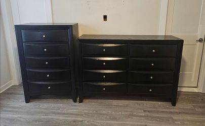 Black Dresser and Chest of Drawers