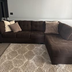 2 Piece Sectional 
