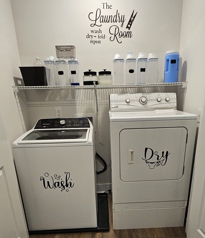 Lavadora (Washer) Whirlpool/ Secadora (Dryer) Maytag