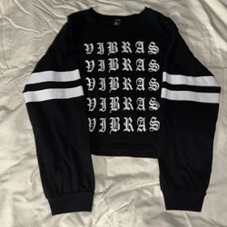 Black Forever 21 Cropped sweatshirt size 