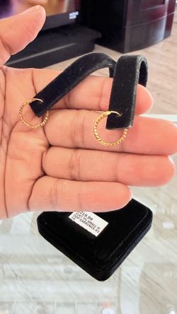 21kt GOLD Baby Hoop Earrings 1.00grams