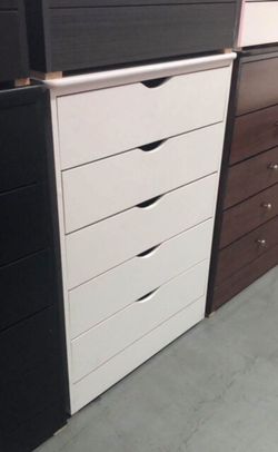 Five drawers dresser