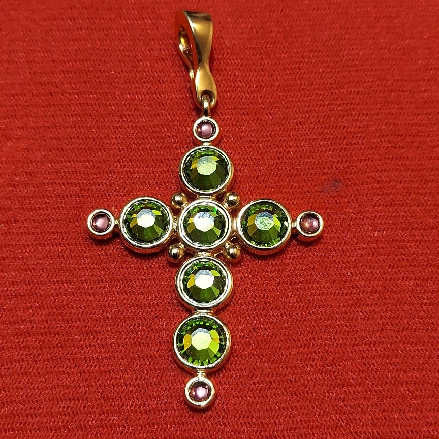 pork Draw a picture To seek refuge Vintage Francesca Visconti Gold Tone Purple & Green Crucifix Cross Charm Pendant for Sale in Springfield, NJ - OfferUp pork Draw a picture To seek refuge Vintage Francesca Visconti Gold Tone Purple & Green Crucifix Cross Charm Pendant for Sale in Springfield, NJ - OfferUp