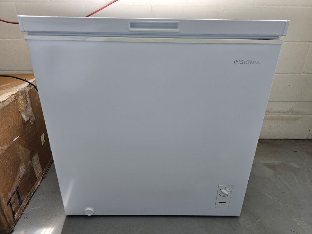 Insignia 7.0cu ft. Chest Freezer